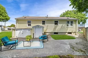1 Douglas St, Peabody, MA 01960 - Photo 26