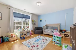 7 Spring Ct, Woburn, MA 01801 - Photo 24