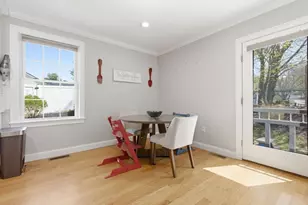 7 Spring Ct, Woburn, MA 01801 - Photo 16