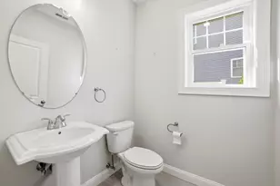707 Southwood Ln, Clinton, MA 01510 - Photo 16