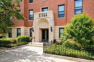 1945 Commonwealth Ave, Boston, MA 02135 - Photo 8