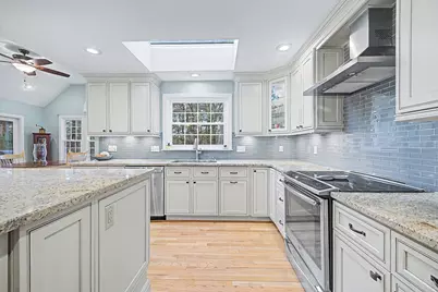 8 Pheasant Hill Rd, Hopkinton, MA 01748 - Photo 4