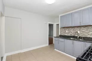 35 Torrey St, Boston, MA 02124 - Photo 4