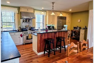 14 South St, Grafton, MA 01519 - Photo 14