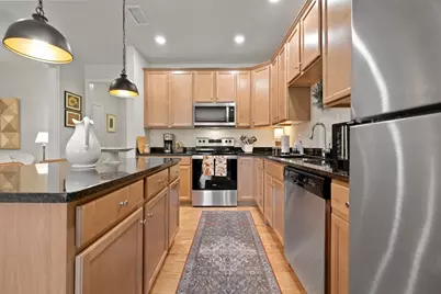 4 Francis Dr #311, Andover, MA 01810 - Photo 6
