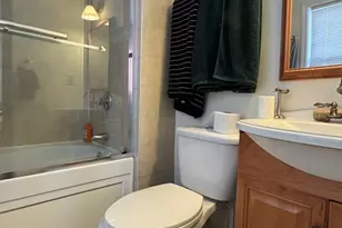 286 Bowen St, Boston, MA 02127 - Photo 10