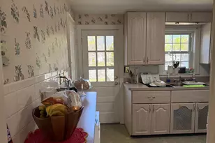45 McPhee Rd, Framingham, MA 01701 - Photo 6