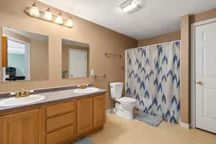 12 Hyannis Pl, Worcester, MA 01604 - Photo 18