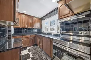 1103 Morton St, Boston, MA 02126 - Photo 8