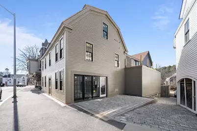 7 Central St #R3, Manchester by the Sea, MA 01944 - Photo 8