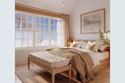 7 Central St #R3, Manchester by the Sea, MA 01944 - Photo 4