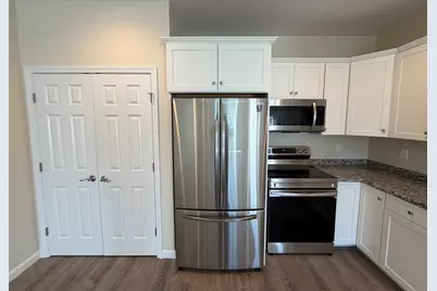 85 Lowell St #1, Peabody, MA 01960 - Photo 6
