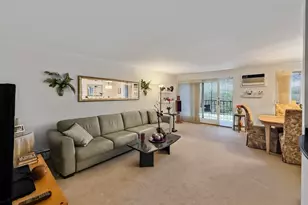 68 Main St, Stoneham, MA 02180 - Photo 2