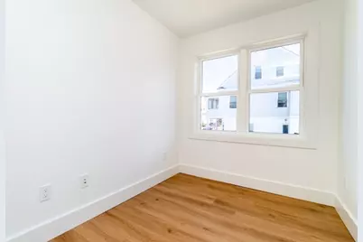 30 Columbus Ave, Waltham, MA 02451 - Photo 24