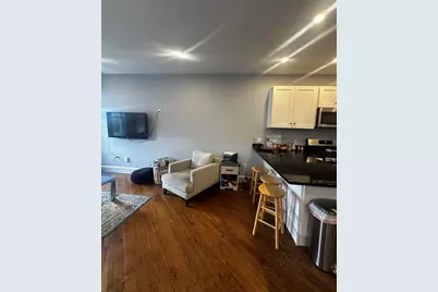129 G St #3, Boston, MA 02127 - Photo 4