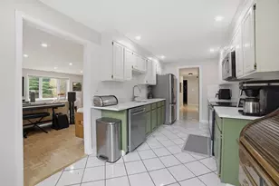 11 Ledgewood Way, Peabody, MA 01960 - Photo 6
