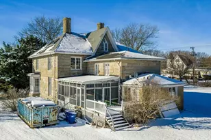 181 Washington St, Fairhaven, MA 02719 - Photo 4