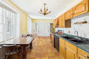 181 Washington St, Fairhaven, MA 02719 - Photo 36