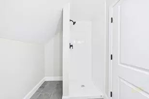 121 Durfee St, New Bedford, MA 02740 - Photo 28