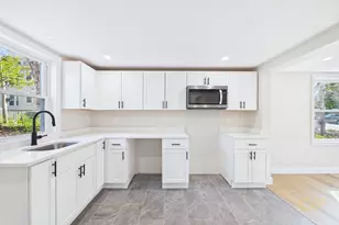 121 Durfee St, New Bedford, MA 02740 - Photo 4
