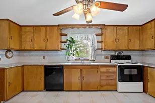 343 Forest St, Dighton, MA 02764 - Photo 6
