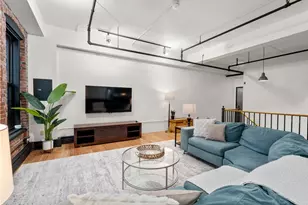 19 Stanhope St, Boston, MA 02116 - Photo 14