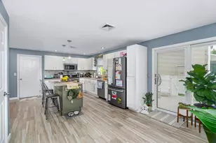 1870 County St, Somerset, MA 02726 - Photo 8