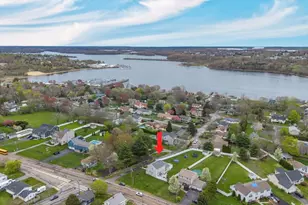1870 County St, Somerset, MA 02726 - Photo 2
