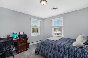 1870 County St, Somerset, MA 02726 - Photo 24