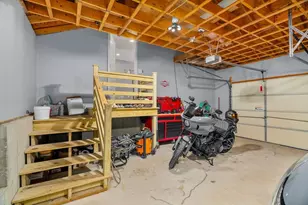 1870 County St, Somerset, MA 02726 - Photo 32