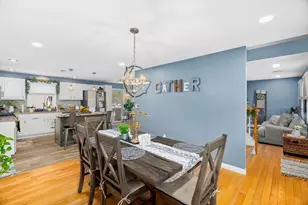 1870 County St, Somerset, MA 02726 - Photo 10