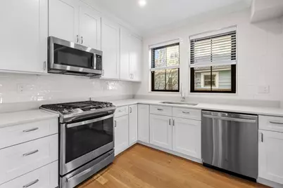 279 Lamartine St #3, Boston, MA 02130 - Photo 4