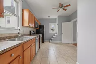 51 Bonney St, New Bedford, MA 02740 - Photo 26