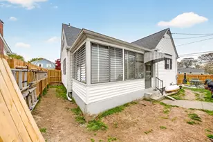 604 Woodlawn St, Fall River, MA 02720 - Photo 6