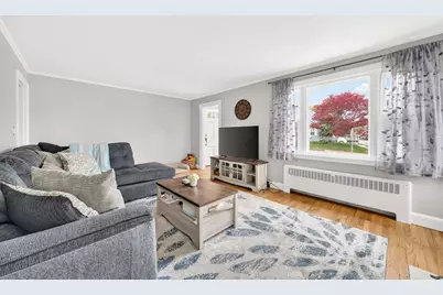 604 Woodlawn Street, Fall River, MA 02720 - Photo 2