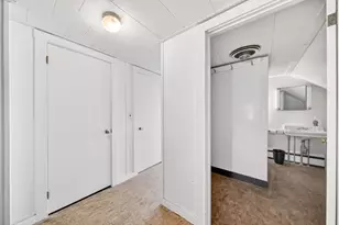 604 Woodlawn St, Fall River, MA 02720 - Photo 26