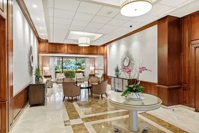 9 Hawthorne Place #10P, Boston, MA 02114 - Photo 10