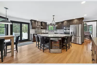 90 Southwood Dr, Ludlow, MA 01056 - Photo 8