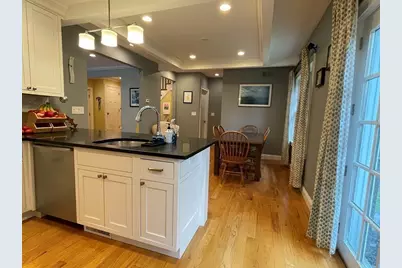 8 Arapahoe Rd #-, Newton, MA 02465 - Photo 10