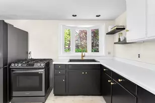 15 Mayflower Rd, Norwood, MA 02062 - Photo 8