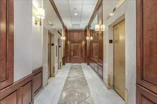 9 Hawthorne Pl, Boston, MA 02114 - Photo 2