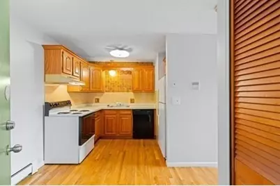 295 Main St #24, Reading, MA 01867 - Photo 4