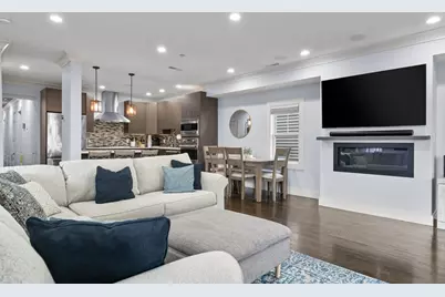 724 E 2nd St #2, Boston, MA 02127 - Photo 10