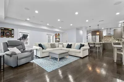 724 E 2nd St #2, Boston, MA 02127 - Photo 12