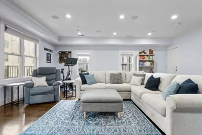 724 E 2nd St #2, Boston, MA 02127 - Photo 8