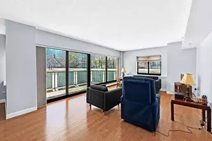 300 Lynn Shore Dr, Lynn, MA 01902 - Photo 10