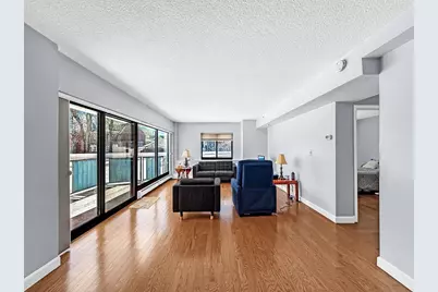 300 Lynn Shore Dr #203, Lynn, MA 01902 - Photo 6