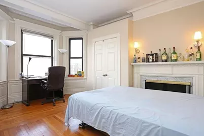 466 Commonwealth Ave #301, Boston, MA 02215 - Photo 4