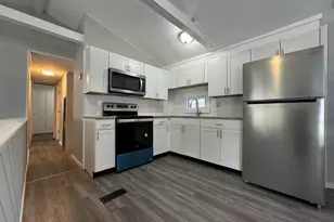 16 Schoolhouse Cross Rd, Brookfield, MA 01506 - Photo 4