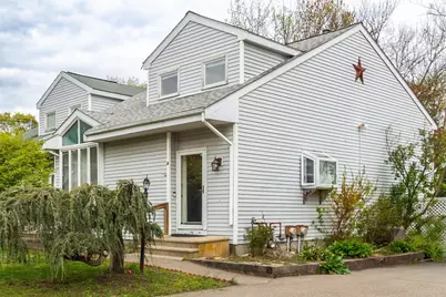 4 Lauren Dr #4, Rockland, MA 02370 - Photo 2